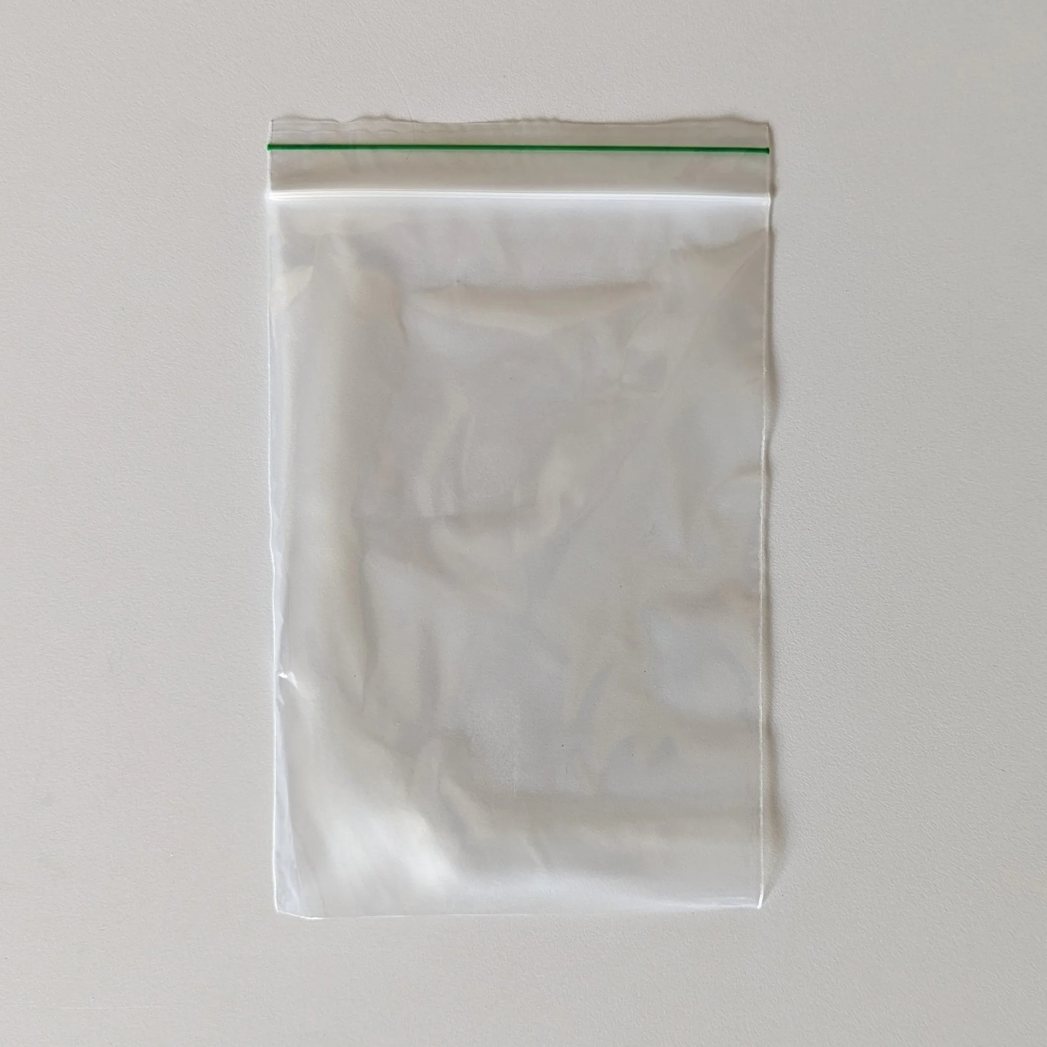 5" x 7" x 2 mil Pint Size Clear Landfill-Biodegradable Plastic Ziplock Bags with Resealable Zipper, Green Line (1,000 Bags, 100 Bags/Pack, 10 Packs/Case)